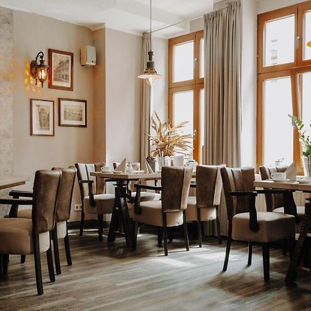 Hotel Schwarzer Adler Stendal Zewnętrze zdjęcie